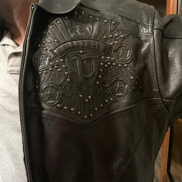 Jacket - Picture 2 of 3